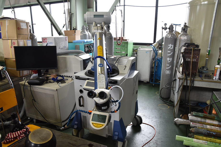 レーザー溶接機